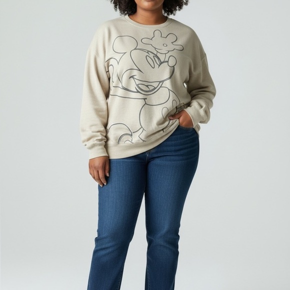 Disney Tops - Disney Mickey Mouse XXL Cream Sweatshirt

🚨LAST CHANCE!!🚨